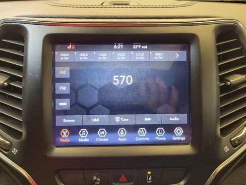 Used 2021 Jeep Cherokee Latitude Lux 80th Anniv w/ Quick Order Package 26U 80TH image 25