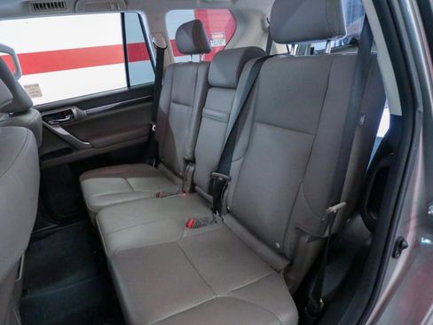 Used 2021 Lexus GX 460 Premium w/ Premium Package AWD/4WD image 14