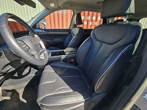 Used 2025 Hyundai Palisade SEL image 14