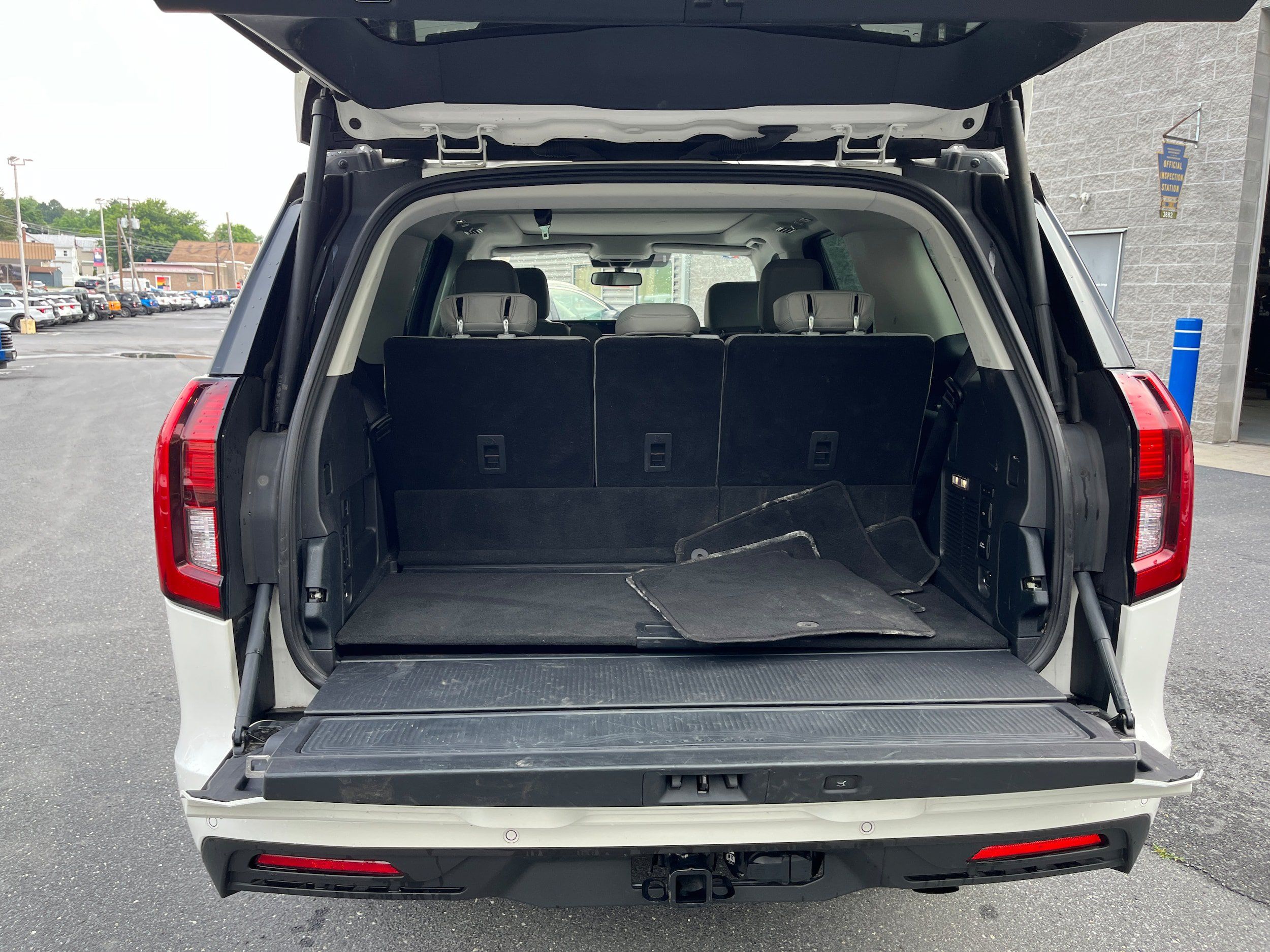 Used 2025 Ford Expedition Active AWD/4WD image 15