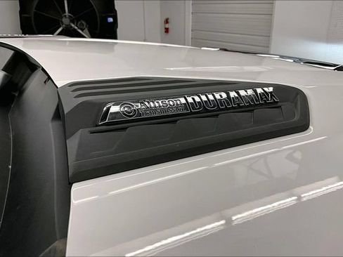 Used 2025 Chevrolet Silverado 3500 LTZ AWD/4WD image 10