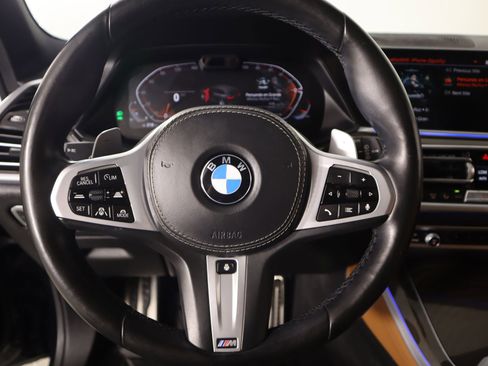 Used 2022 BMW X5 xDrive40i w/ M Sport Package image 3