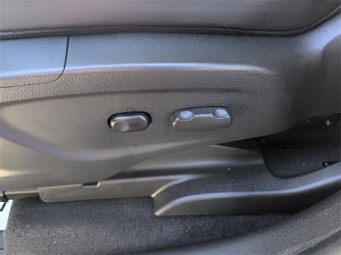 Used 2019 Buick Encore Preferred image 17