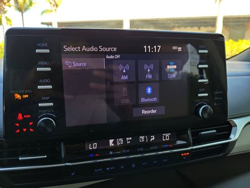 Used 2021 Toyota Sienna XLE AWD/4WD image 23
