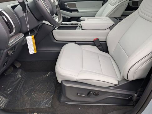 New 2026 Ford Expedition Platinum w/ Platinum Ultimate Package AWD/4WD image 27