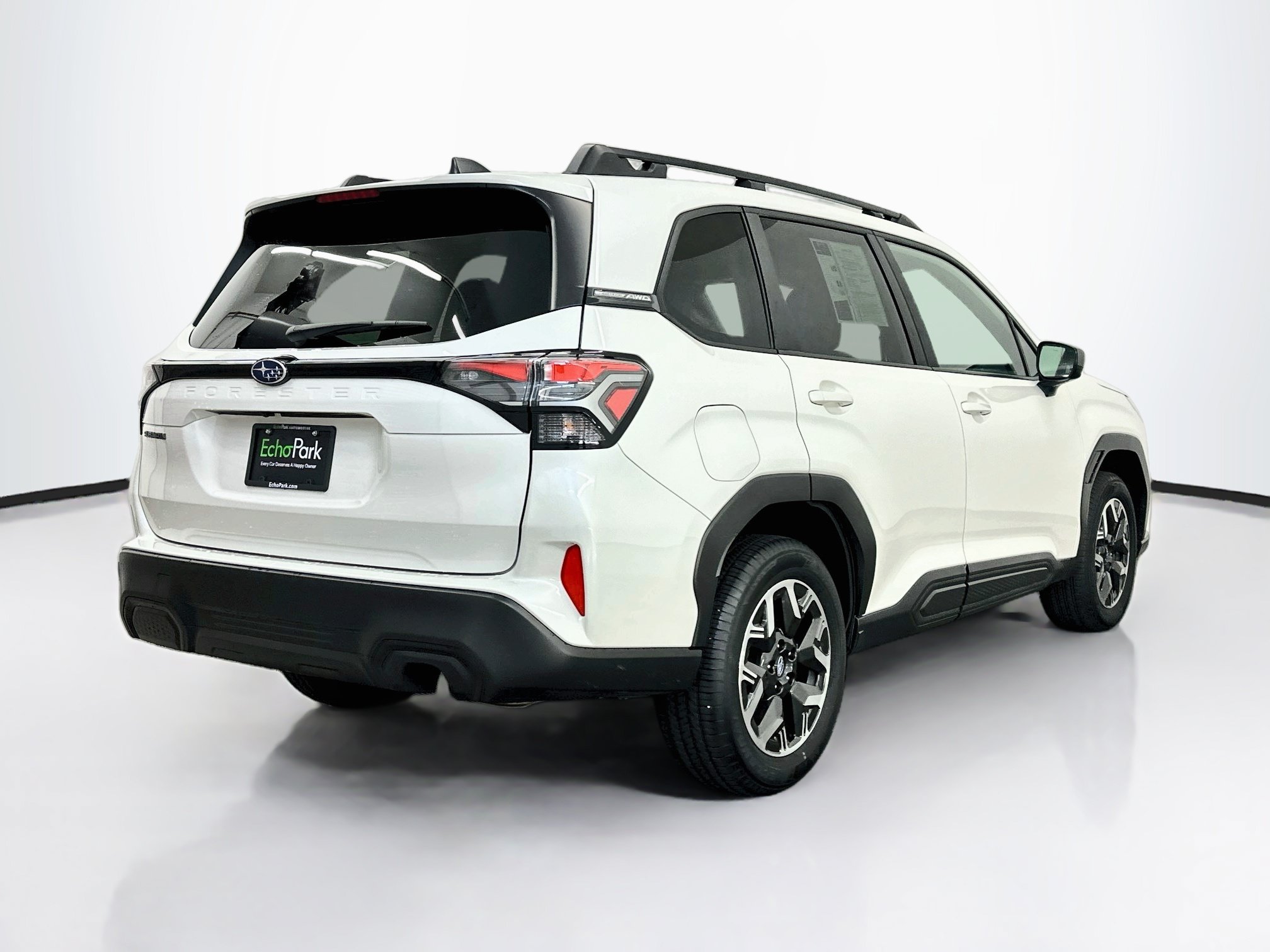 Used 2025 Subaru Forester Premium AWD/4WD image 9