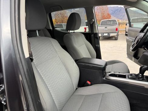 Used 2022 Toyota Tacoma SR5 image 29