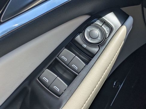 Used 2023 Buick Enclave Essence w/ Experience Buick Package image 24