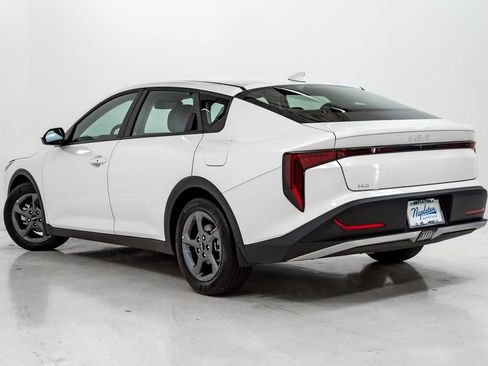 Used 2025 Kia K4 FWD image 26
