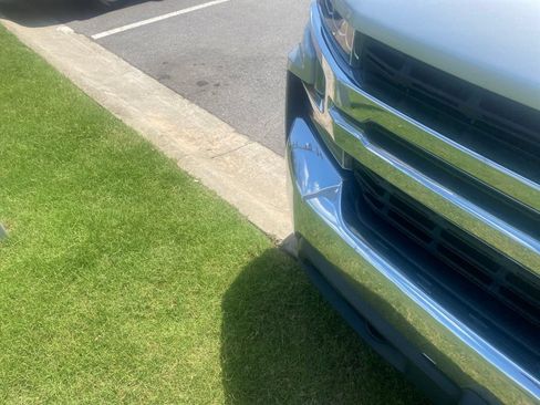 Used 2021 Chevrolet Silverado 1500 LT w/ Texas Edition Plus AWD/4WD image 2