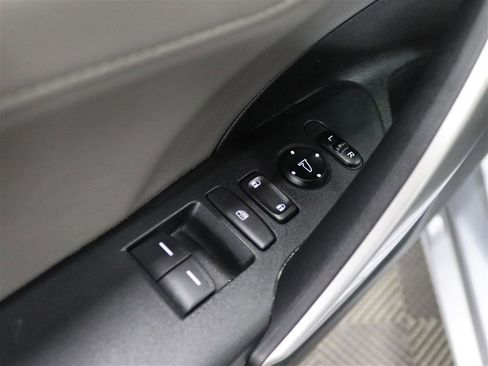 Used 2017 Honda Civic EX-L image 29