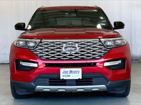 Used 2021 Ford Explorer Platinum w/ Equipment Group 601A AWD/4WD image 3