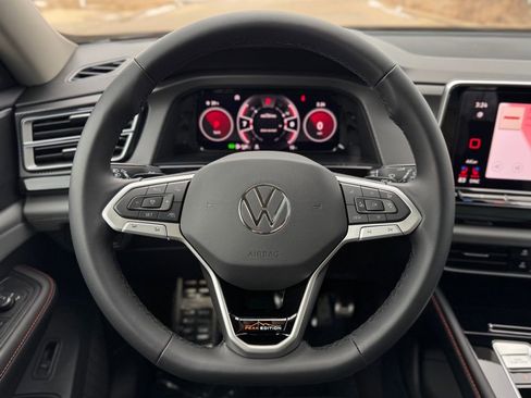 New 2026 Volkswagen Atlas Peak Edition image 18