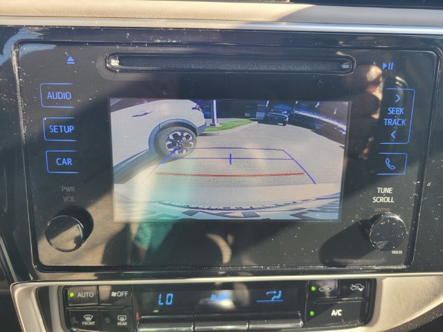 Used 2017 Toyota Corolla LE FWD image 20