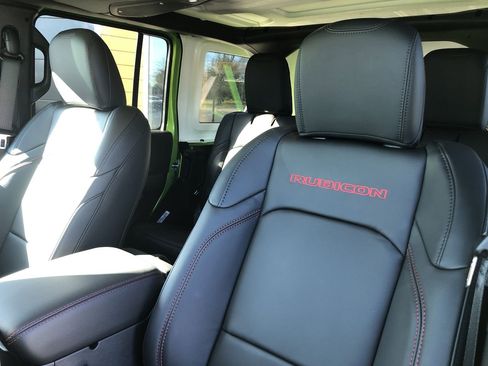 New 2026 Jeep Wrangler Unlimited Rubicon image 13