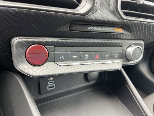 Used 2024 Ford Mustang Coupe RWD image 31