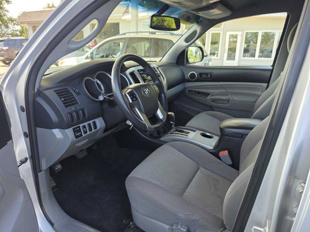 Used 2012 Toyota Tacoma PreRunner w/ SR5 Pkg RWD image 11