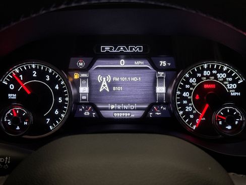 Used 2021 RAM 1500 Big Horn AWD/4WD image 13