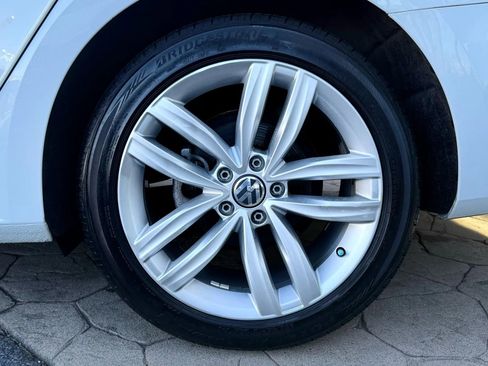 Used 2019 Volkswagen Passat 2.0T Wolfsburg w/ Wheels & Sunroof Package image 55