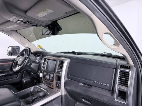 Used 2018 RAM 1500 Laramie w/ Convenience Group image 27
