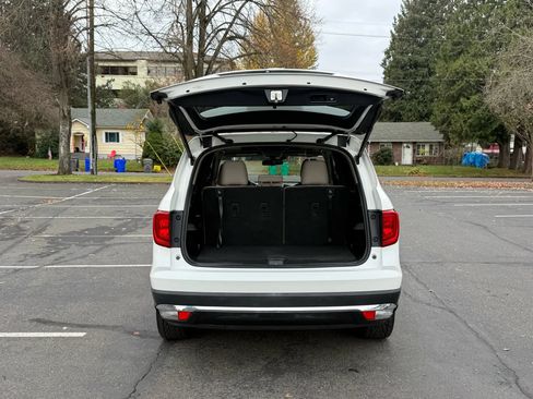 Used 2016 Honda Pilot Touring image 34