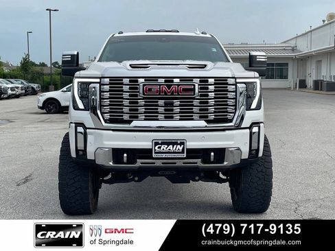 Used 2024 GMC Sierra 2500 Denali w/ Denali Reserve Package AWD/4WD image 2