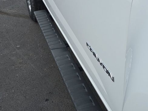 Used 2018 GMC Canyon SLT AWD/4WD image 14
