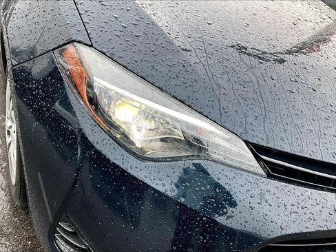 Used 2019 Toyota Corolla LE image 22