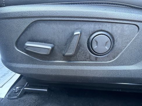 Used 2023 Kia Sportage EX image 19