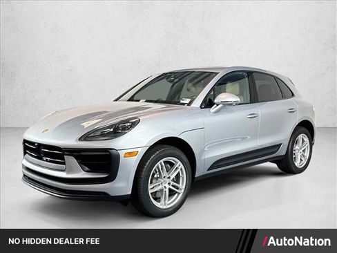 Used 2026 Porsche Macan AWD/4WD image 1