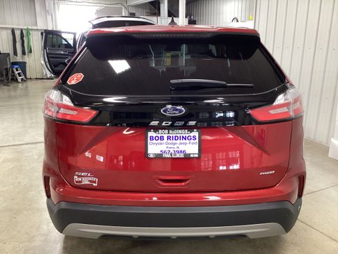 Used 2023 Ford Edge SEL w/ Convenience Package AWD/4WD image 4