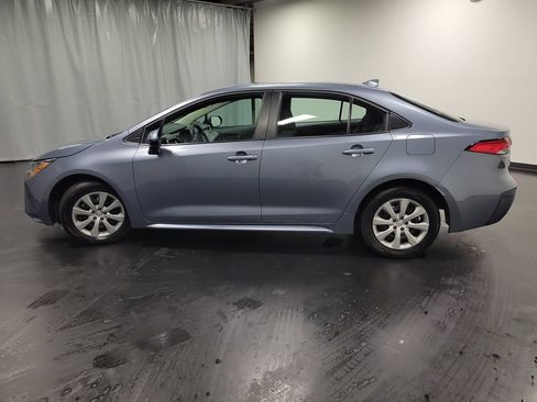 Used 2025 Toyota Corolla LE FWD image 5