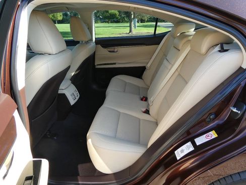 Used 2018 Lexus ES 350 w/ Navigation System Package FWD image 30