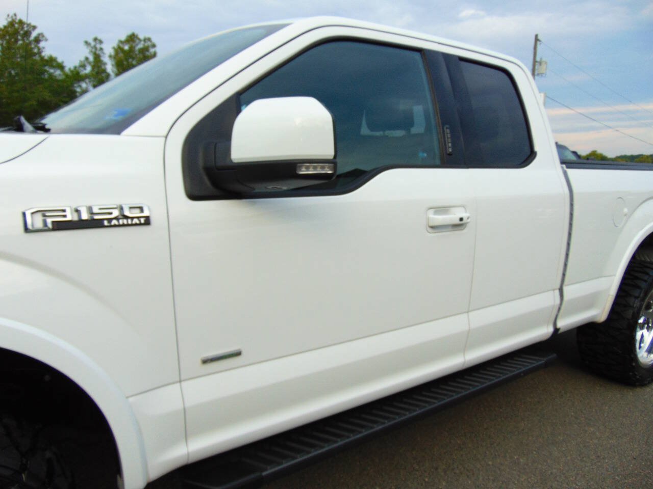 Used 2015 Ford F150 Lariat AWD/4WD image 31