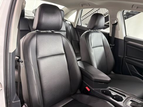 Used 2019 Volkswagen Jetta SEL FWD image 24