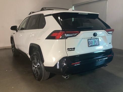 Used 2023 Toyota RAV4 SE w/ Weather & Moonroof Package AWD/4WD image 11