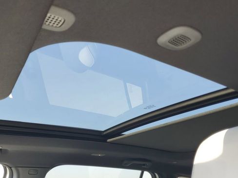 New 2026 Jeep Cherokee Overland image 35