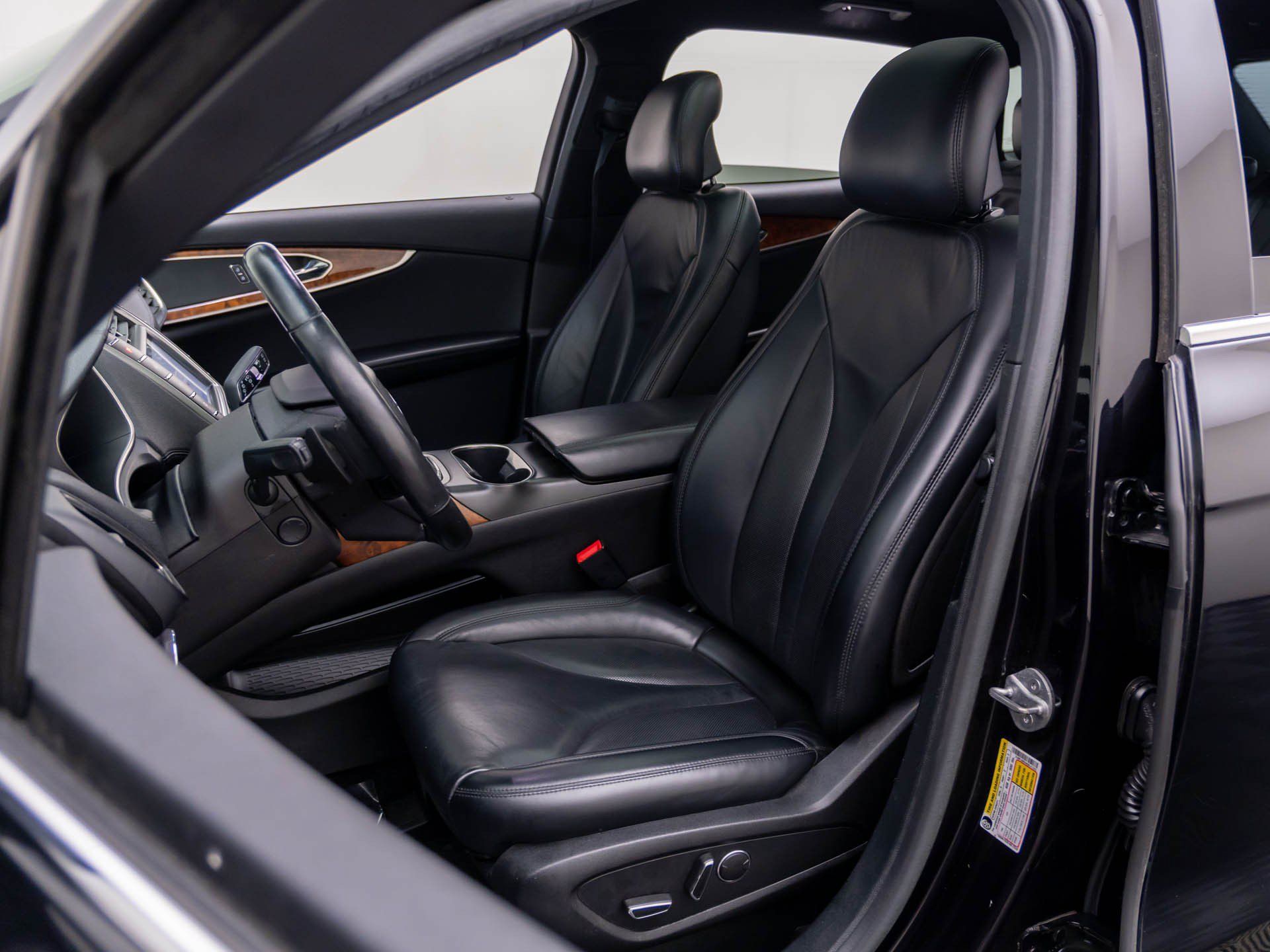 Used 2019 Lincoln Nautilus Select AWD/4WD image 16