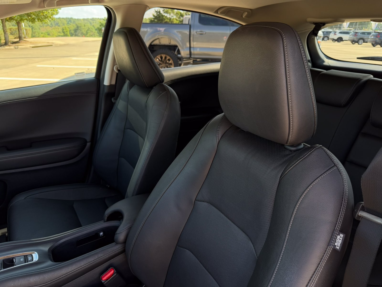 Used 2022 Honda HR-V EX-L image 12