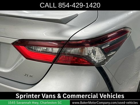 Used 2021 Toyota Camry SE FWD image 32