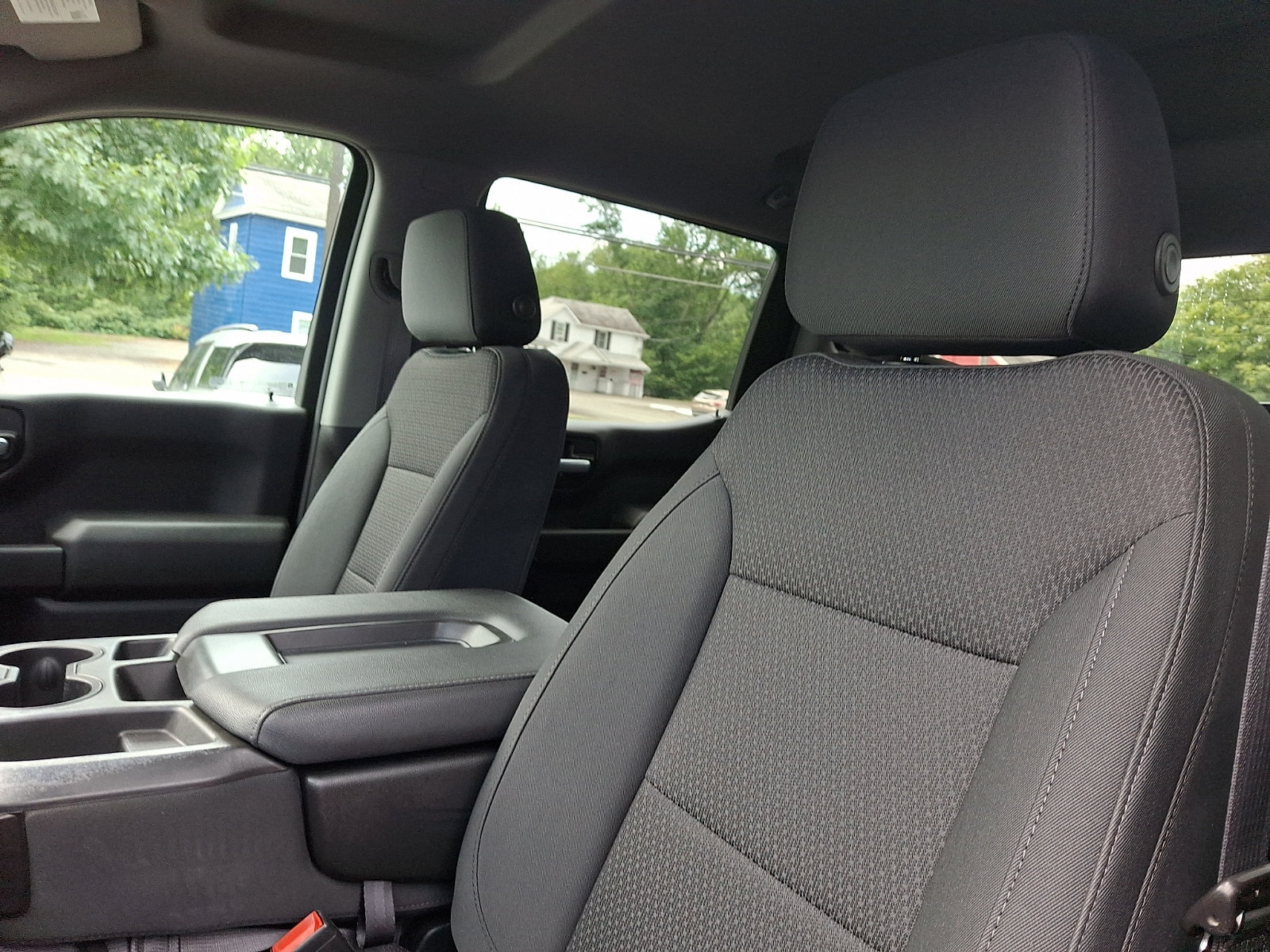 Used 2021 Chevrolet Silverado 1500 Custom Trail Boss w/ LPO, Dark Essentials Package AWD/4WD image 14