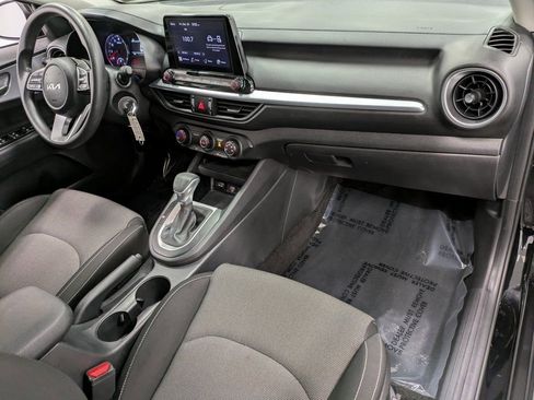 Certified 2022 Kia Forte LXS image 29