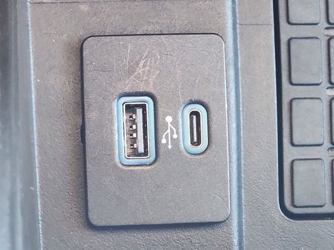 Used 2023 Ford Expedition Max Limited image 24