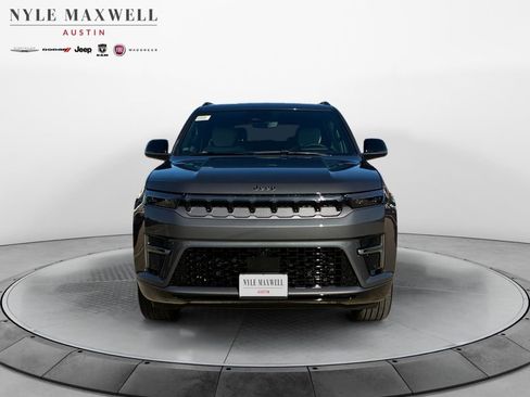 New 2026 Jeep Grand Wagoneer Limited AWD/4WD image 18