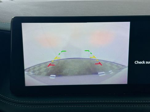 Used 2023 INFINITI QX60 Pure image 2