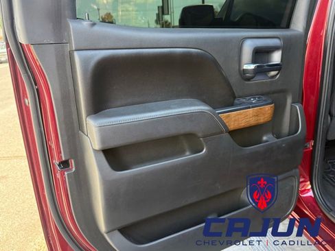 Used 2017 Chevrolet Silverado 1500 LTZ w/ LTZ Plus Package AWD/4WD image 23