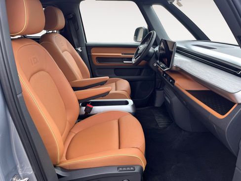 New 2025 Volkswagen ID. Buzz Pro S RWD image 15