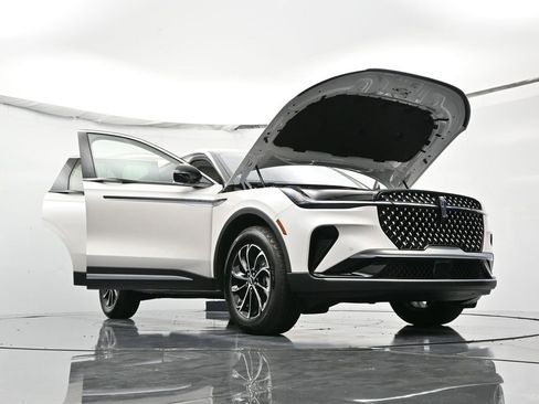 New 2026 Lincoln Nautilus Premier image 62