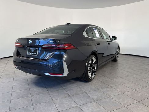 Used 2026 BMW 540i xDrive AWD/4WD image 9