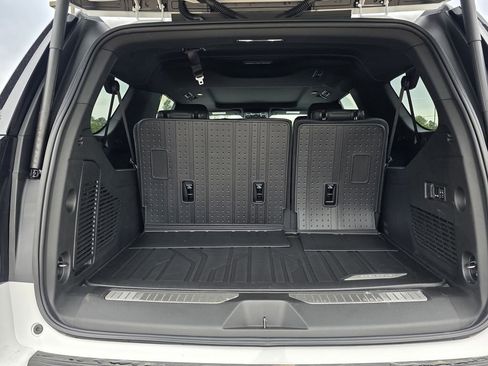 New 2026 Chevrolet Suburban RST w/ Comfort Package RWD image 48